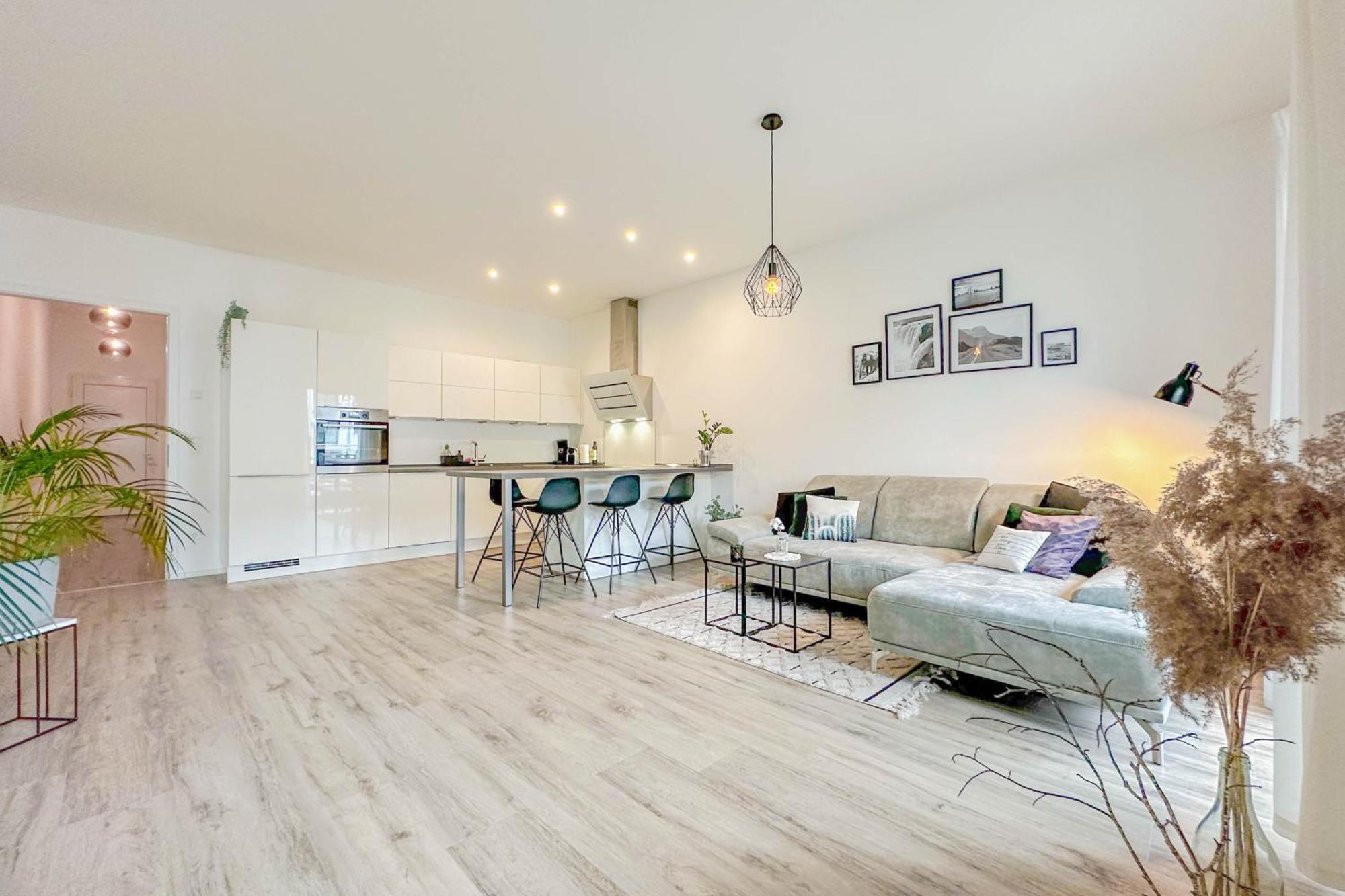 Modernes Trierer Cityloft Mit Grossem Balkon المظهر الخارجي الصورة